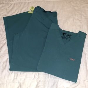 Figs scrubs set